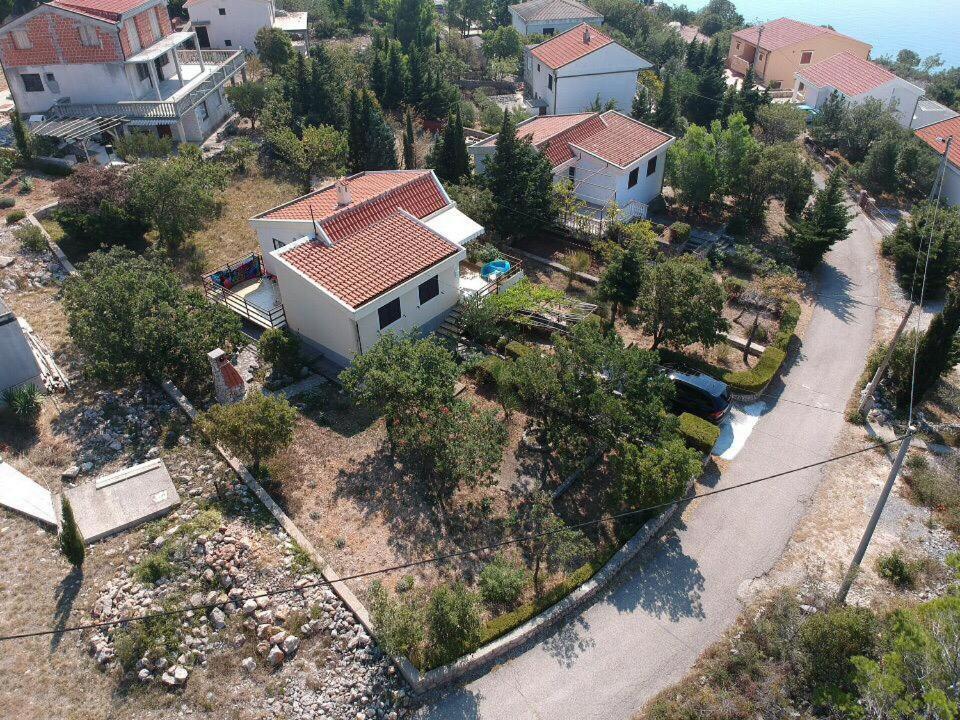 Beachfront House Nada - Happy Rentals Karlobag Exterior foto