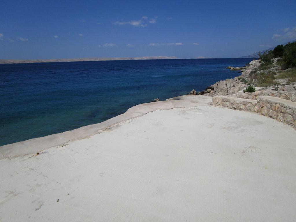Beachfront House Nada - Happy Rentals Karlobag Habitación foto